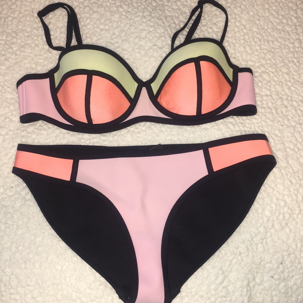 TRIANGL BIKINI (2 pieces)
